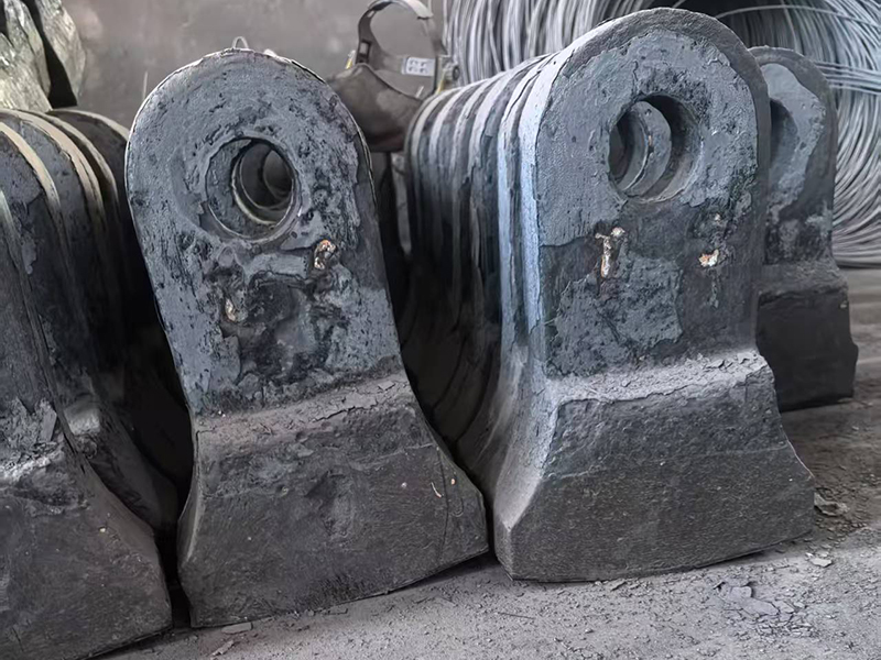我公司主營的碎石機(jī)錘頭有哪些優(yōu)勢呢？